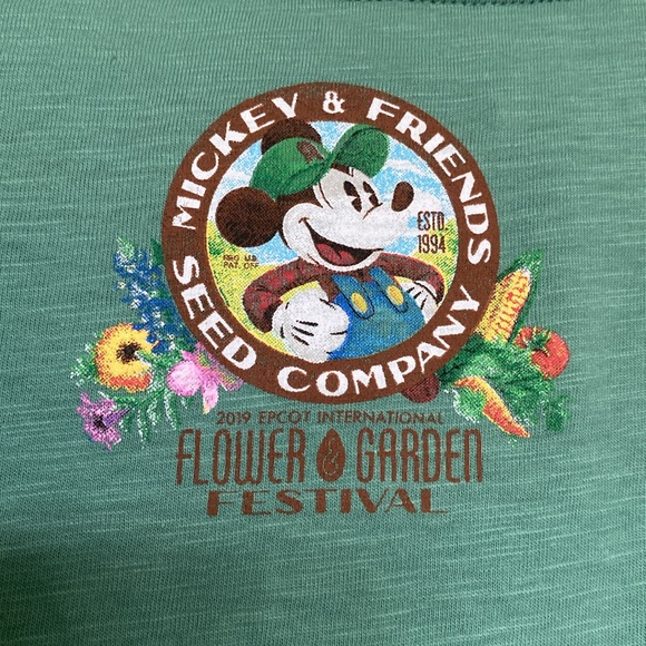 Disney Epcot Tshirt - Picture 5 of 5